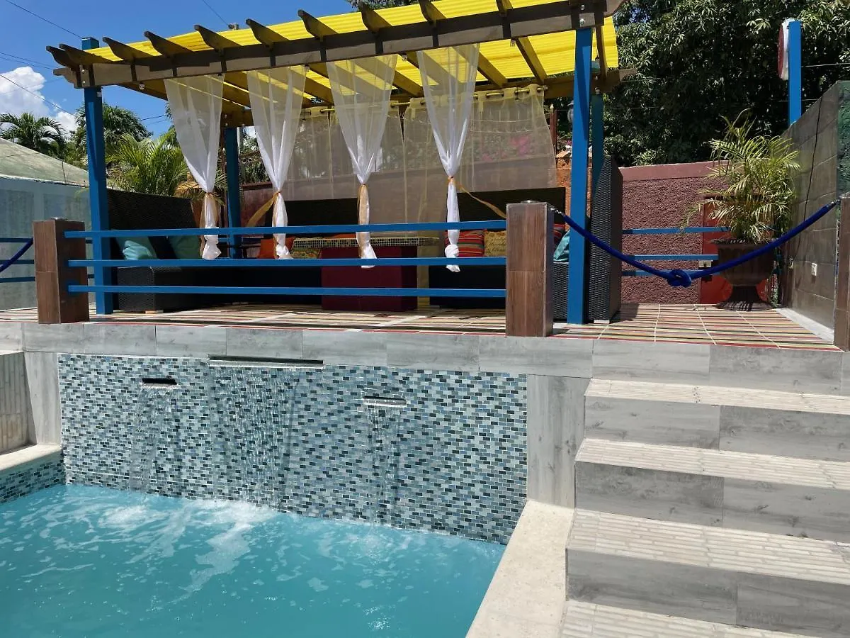 Hôtel Skye Bar & Lounge à Port-au-Prince Maison d'hôtes