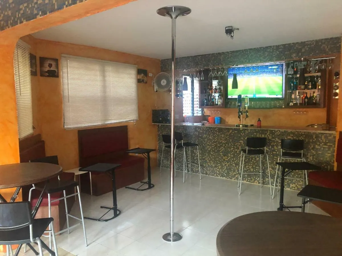 Maison d'hôtes Hôtel Skye Bar & Lounge à Port-au-Prince Haïti